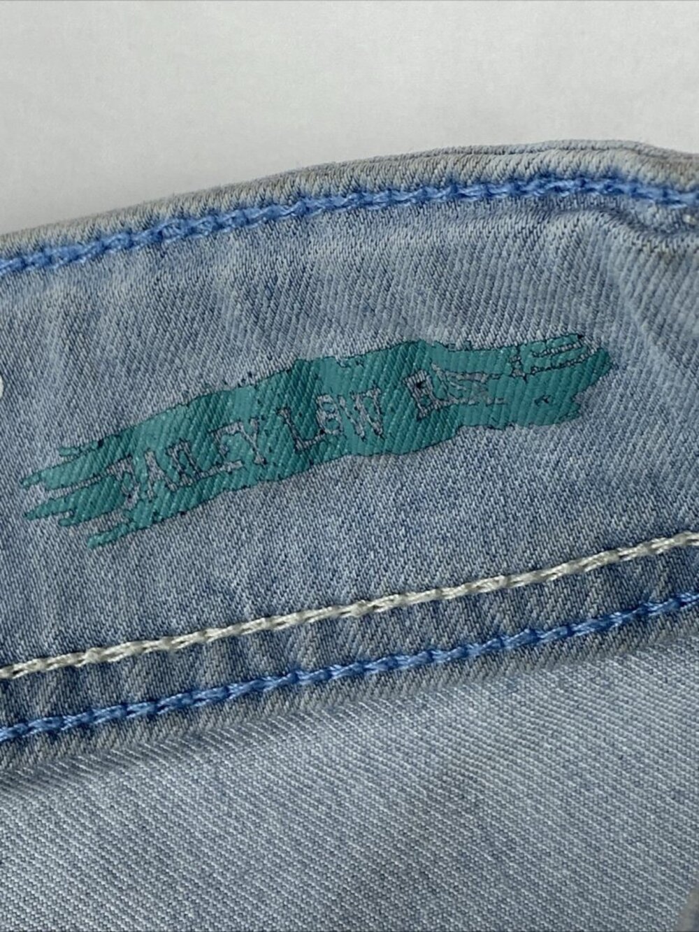 Hydraulic Bailey Grudge Low Rise Stretch Jean Shorts Womens / Jrs Size 11/12 - Picture 9 of 9